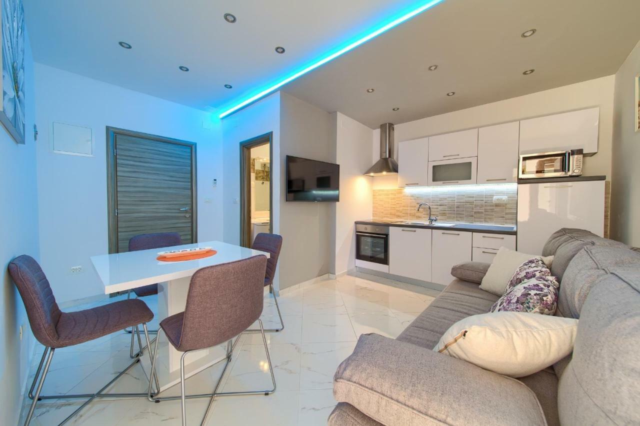 Nadija Studio Apartmani Krk Town Esterno foto