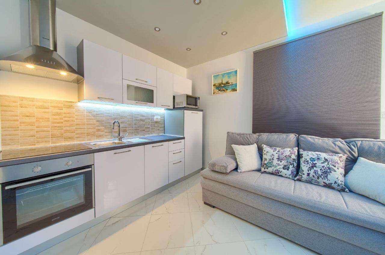 Nadija Studio Apartmani Krk Town Esterno foto